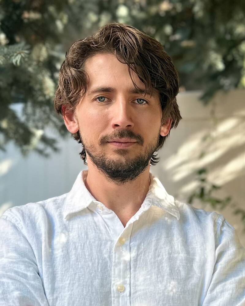Max is an intimacy coach near Boulder, Colorado